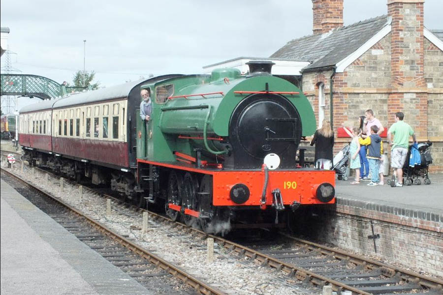 10700, RS233, COM-10645, Rails, Eastern England, Essex, Railways & Trains, Commercial & Industrial