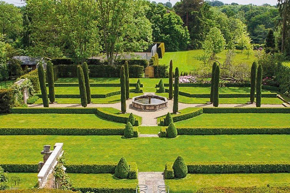 Gardens - Country House, Tennis Courts, Topiary