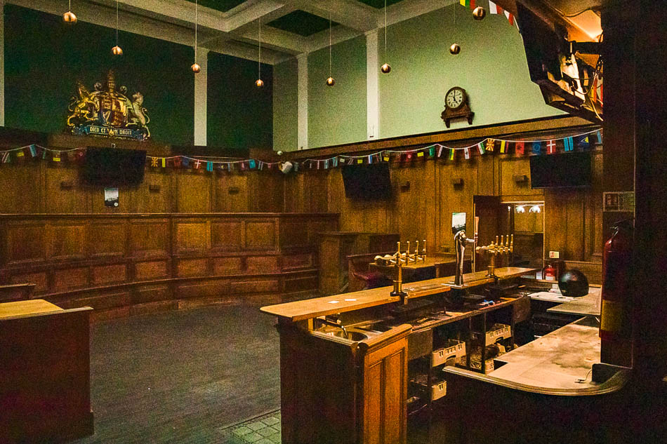 COM-9390, 12634, Brewery, Eastern England, Essex, Bars, Courtrooms, Wood Panelled Rooms