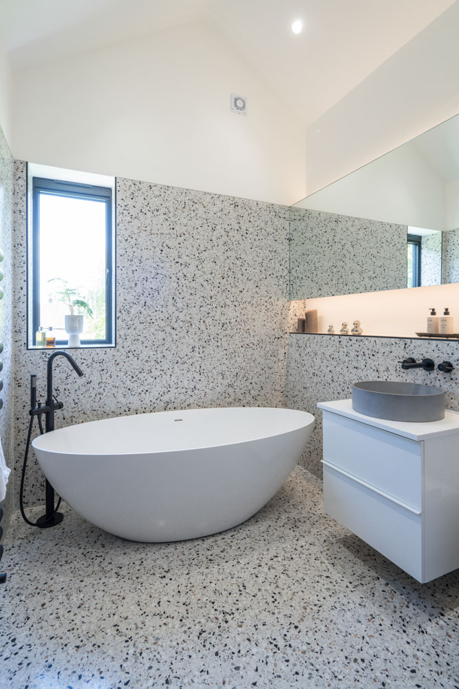 Roll top baths