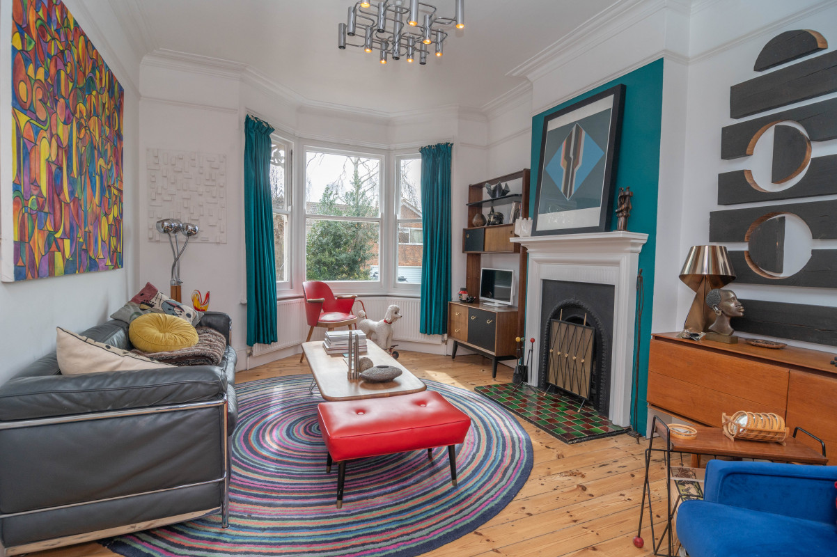 RES-11743, H23266, 14300, Essex, Eastern England, Houses - Suburban, Family Houses, Quirky, Eclectic,